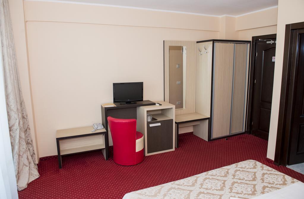 Hotel Romantic Мамая Экстерьер фото