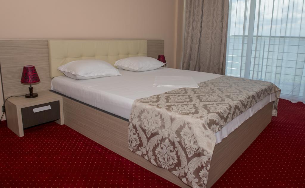 Hotel Romantic Мамая Экстерьер фото