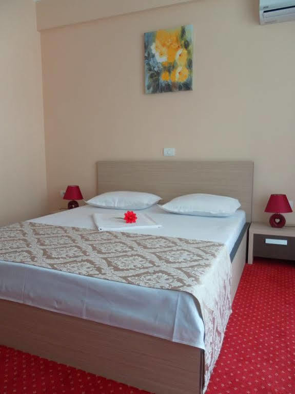Hotel Romantic Мамая Экстерьер фото